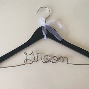 ❤️… Wedding Groom Wood Black Hanger